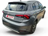 Usado Fiat Tipo Cross 99 CV (72 kW) 2023 Gris