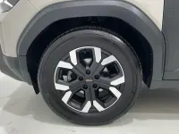 Usado Dacia Duster Extreme 100 CV (73 kW) 2025 Marrón SUV