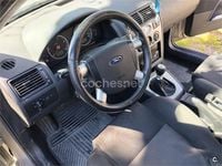 Usado Ford Mondeo Ghia 130 CV (95 kW) 2002 Beige Berlina