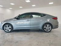 Usado Hyundai Elantra 136 CV (100 kW) 2018 Gris / plata Berlina