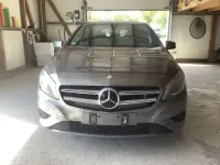 Usado Mercedes A180 Urban 121 CV (88 kW) 2013 Gris Utilitario