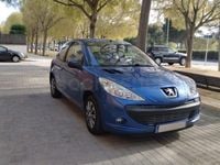Usado Peugeot 206 75 CV (55 kW) 2012 Azul Berlina
