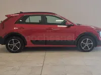 Usado Kia Niro 141 CV (103 kW) 2024 Rojo SUV