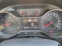 Usado Opel Crossland Business Elegance 120 CV (88 kW) 2021 Plateado SUV