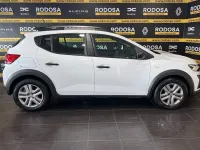 Usado Dacia Sandero Essentiel 91 CV (66 kW) 2023 Blanco Berlina