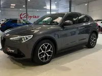 Usado Alfa Romeo Stelvio Sprint 190 CV (139 kW) 2021 Gris SUV