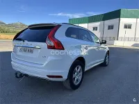 Usado Volvo XC60 R-Design Momentum 181 CV (133 kW) 2014 Blanco SUV