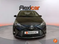 Usado Toyota Yaris Active 111 CV (81 kW) 2018 Negro Utilitario