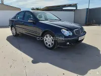 Usado Mercedes C320 Elegance 218 CV (160 kW) 2005 Negro Berlina