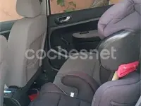 Usado Peugeot 307 110 CV (80 kW) 2004 Blanco Berlina