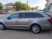 Usado Skoda Superb Active 140 CV (102 kW) 2014 Beige Familiar