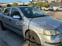 Usado Opel Astra Comfort 100 CV (73 kW) 2000 Gris / plata Berlina
