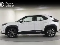 Usado Toyota Yaris Cross Active 116 CV (85 kW) 2022 Blanco SUV