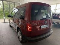 Usado VW Caddy Beach 102 CV (75 kW) 2016 Granate Monovolumen