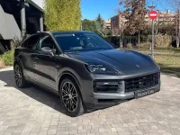 Usado Porsche Cayenne 469 CV (344 kW) 2023 Gris SUV