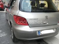 Usado Peugeot 307 90 CV (66 kW) 2006 Gris / plata Berlina