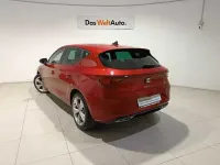Usado Seat Leon FR 204 CV (150 kW) 2025 Rojo Berlina