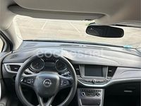 Usado Opel Astra Business 110 CV (80 kW) 2017 Gris / plata Familiar