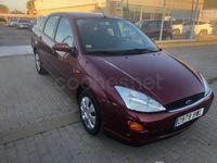 Usado Ford Focus Ghia 100 CV (73 kW) 2002 Rojo Berlina