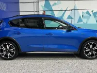 Usado Ford Focus Active X 125 CV (91 kW) 2022 Azul desert island (metalizado) Berlina