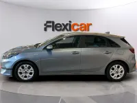 Usado Kia Ceed 101 CV (74 kW) 2021 Gris Utilitario
