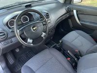 Usado Chevrolet Aveo LS 101 CV (74 kW) 2010 Gris / plata Berlina