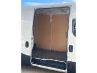 Usado Iveco Daily 116 CV (85 kW) 2020 Blanco Van