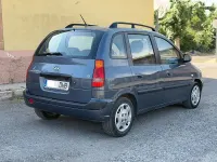 Usado Hyundai Matrix GLS 102 CV (75 kW) 2005 Azul Monovolumen