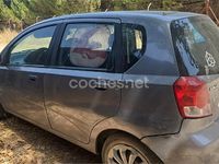 Usado Chevrolet Kalos SE 94 CV (69 kW) 2007 Gris / plata Berlina