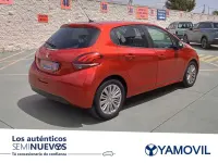 Usado Peugeot 208 Signature Sky 83 CV (61 kW) 2019 Rojo Utilitario