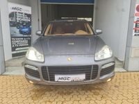 Usado Porsche Cayenne Turbo 500 CV (367 kW) 2007 Gris / plata SUV