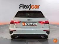 Usado Audi A3 116 CV (85 kW) 2023 Blanco Berlina