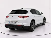 Usado Alfa Romeo Stelvio Sprint 160 CV (117 kW) 2023 Blanco SUV