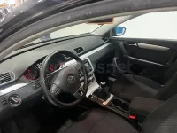 Usado VW Passat Advance 105 CV (77 kW) 2012 Negro Familiar