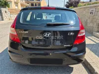 Usado Hyundai i30 Classic 90 CV (66 kW) 2010 Negro Berlina