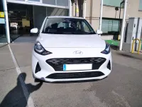 Usado Hyundai i10 63 CV (46 kW) 2025 Blanco Utilitario
