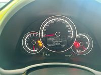 Usado VW Beetle Design 105 CV (77 kW) 2015 Amarillo Utilitario