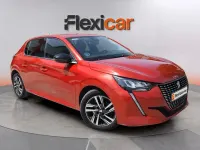 Usado Peugeot 208 Allure 101 CV (74 kW) 2023 Rojo Utilitario