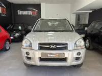 Usado Hyundai Tucson Classic 140 CV (102 kW) 2010 Gris / plata SUV