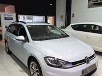Usado VW Golf VII 115 CV (84 kW) 2018 Gris / plata Familiar