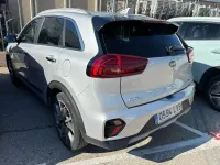 Käytetty Kia Niro 141 HP (103 kW) 2021 Harmaa Katumaasturi