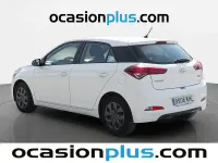 Usado Hyundai i20 84 CV (61 kW) 2018 Blanco Berlina