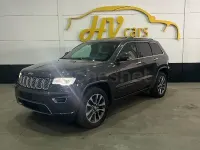 Usado Jeep Grand Cherokee Overland 250 CV (183 kW) 2018 Gris / plata SUV