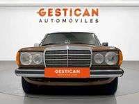 Usado Mercedes E300 1982 Marrón Utilitario