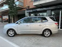 Usado SsangYong Rodius Limited 178 CV (130 kW) 2016 Gris / plata Monovolumen