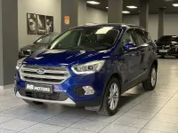 Usado Ford Kuga Titanium 120 CV (88 kW) 2017 Azul SUV
