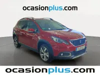 Usado Peugeot 2008 Allure 110 CV (80 kW) 2018 Rojo SUV
