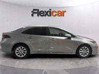 Usado Toyota Corolla Advance 122 CV (89 kW) 2021 Gris Berlina
