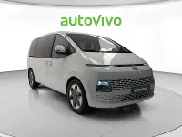 Usado Hyundai Staria 177 CV (130 kW) 2022 Blanco Monovolumen
