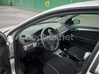 Usado Opel Astra Enjoy 100 CV (73 kW) 2005 Gris / plata Berlina